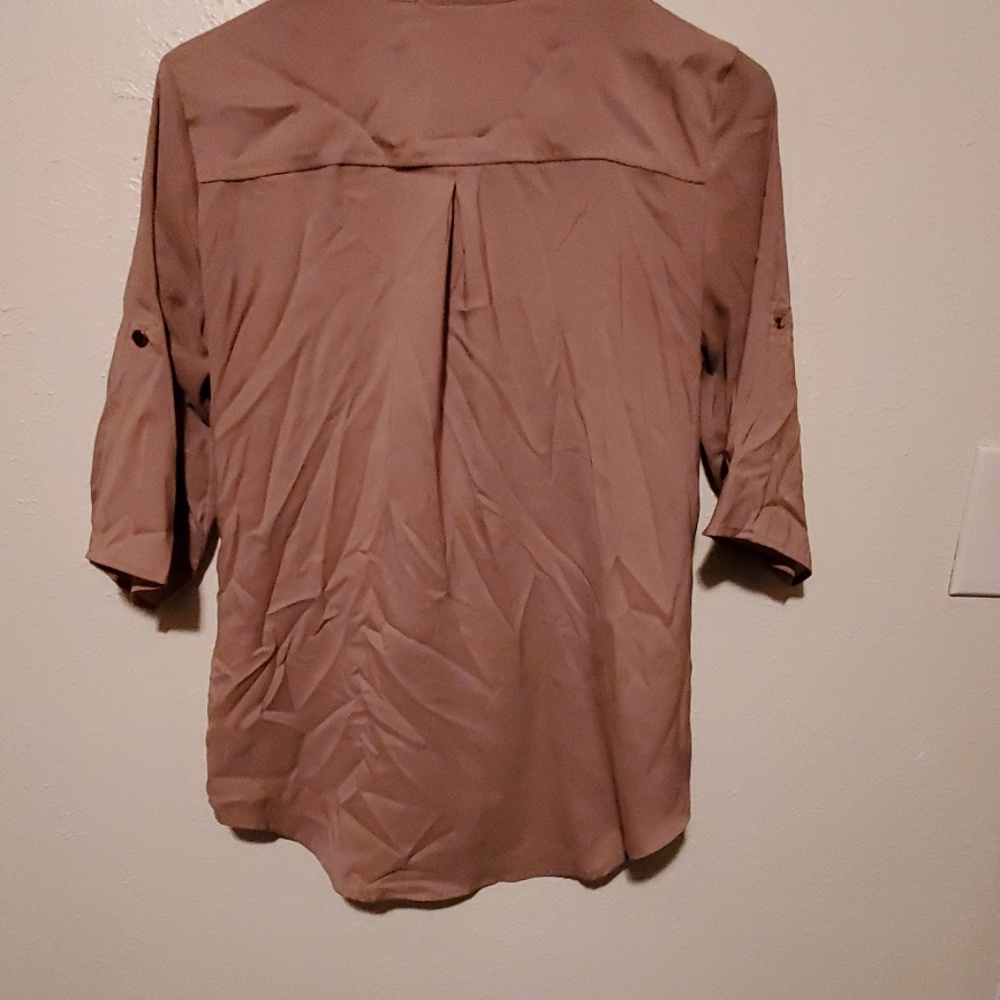 Tan blouse - Picture 2 of 2